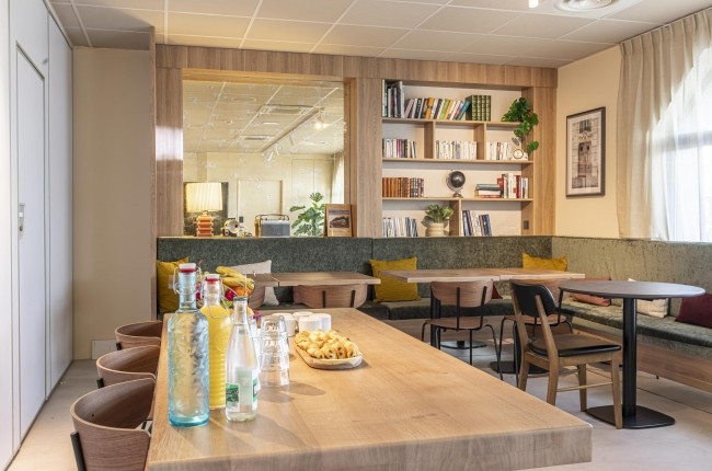 BW Plus Suitcase La Défense