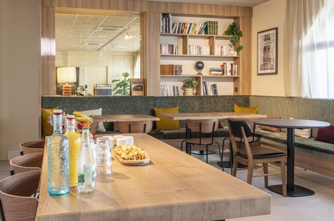 Best Western Plus Suitcase Paris - La Défense