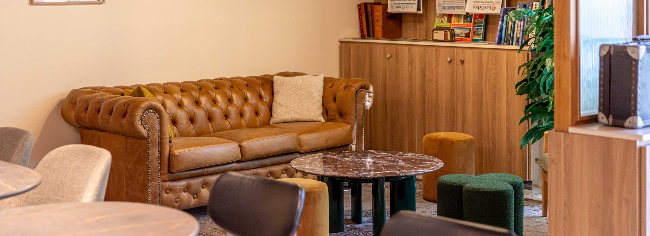 Best Western Plus Suitcase Paris - La Defense Hotel : Lobby