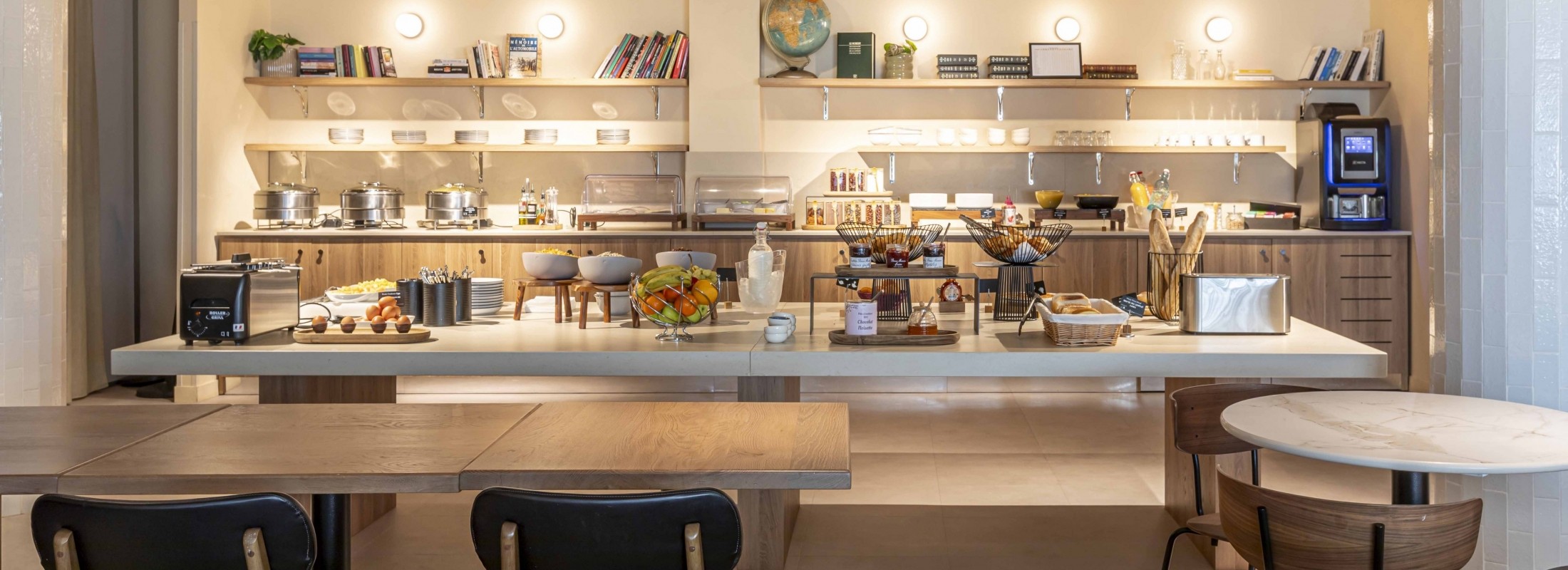 Best Western Plus Suitcase Paris - La Defense : Breakfast Buffet